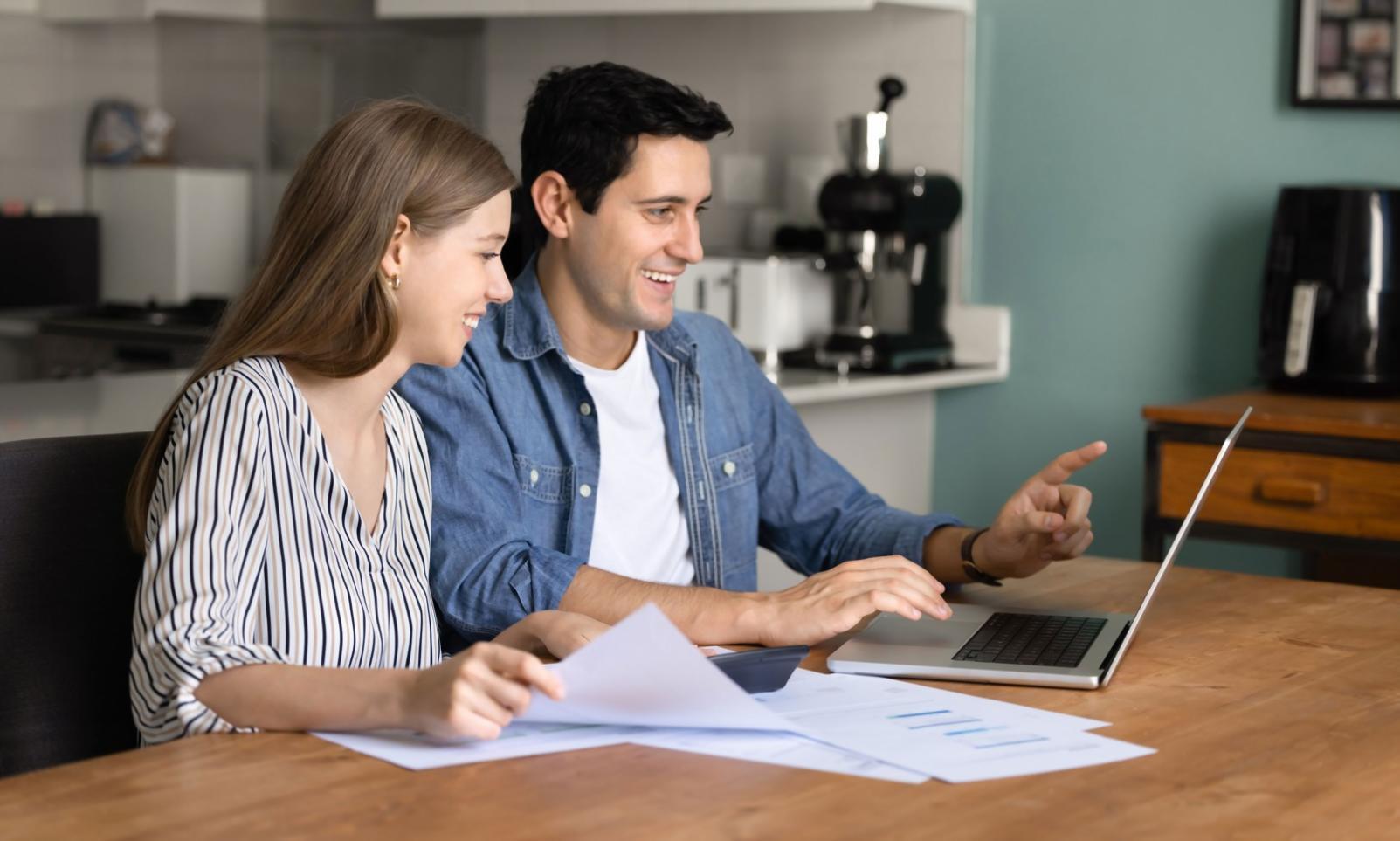 Ekonomiskt lärande i praktiken med fokus på affärsapplikationer